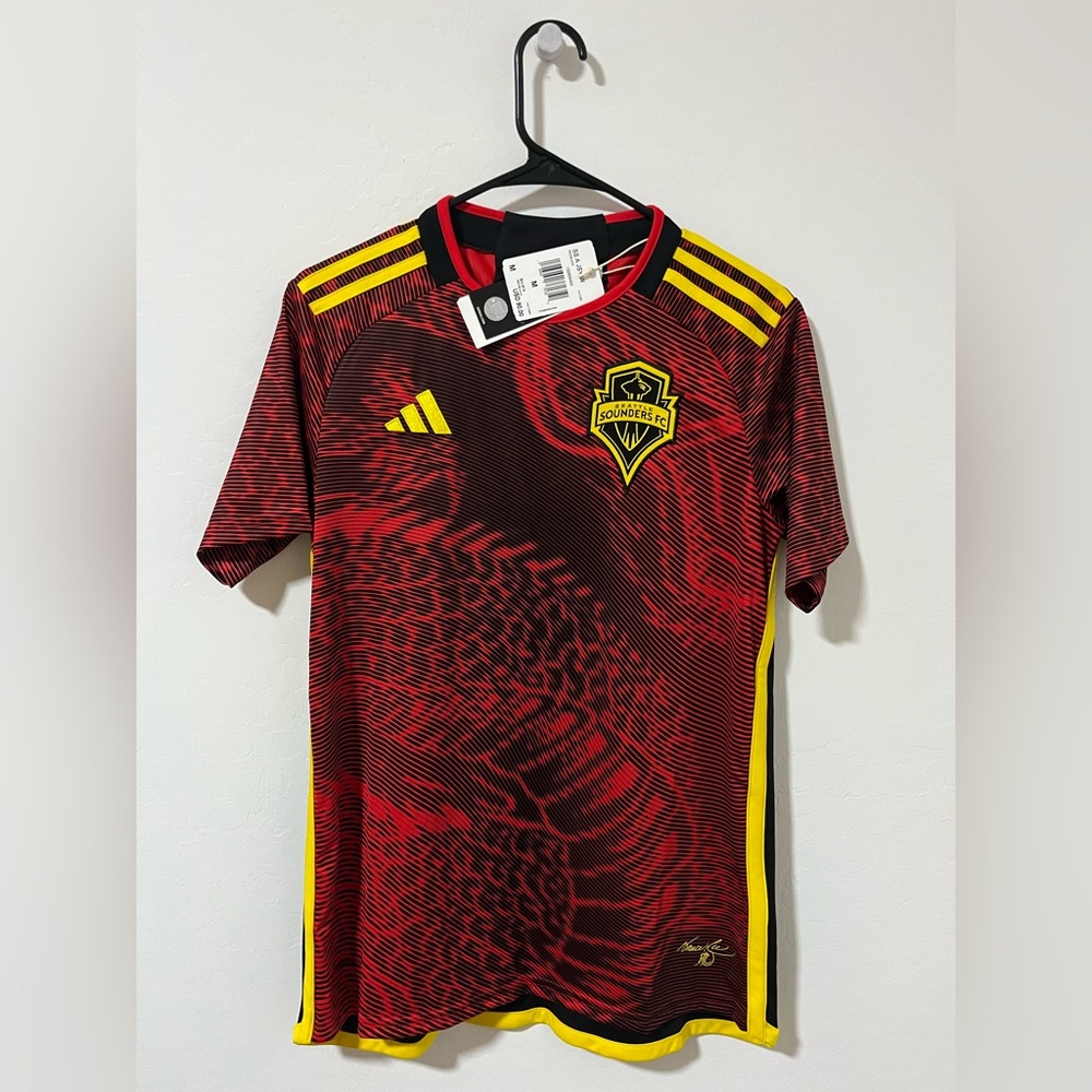 New Adidas Seattle Sounders FC Bruce Lee Soccer Jersey Womens Black Red HU1380 - Picture 2 of 9